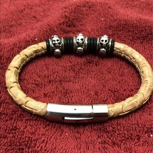 Stainless steel skull luxury leather bracelet